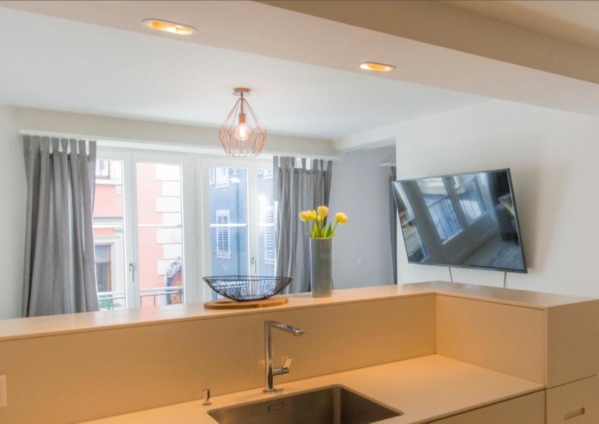 Appartement Zuerich Niederdorf - Grossmuenster Extérieur photo